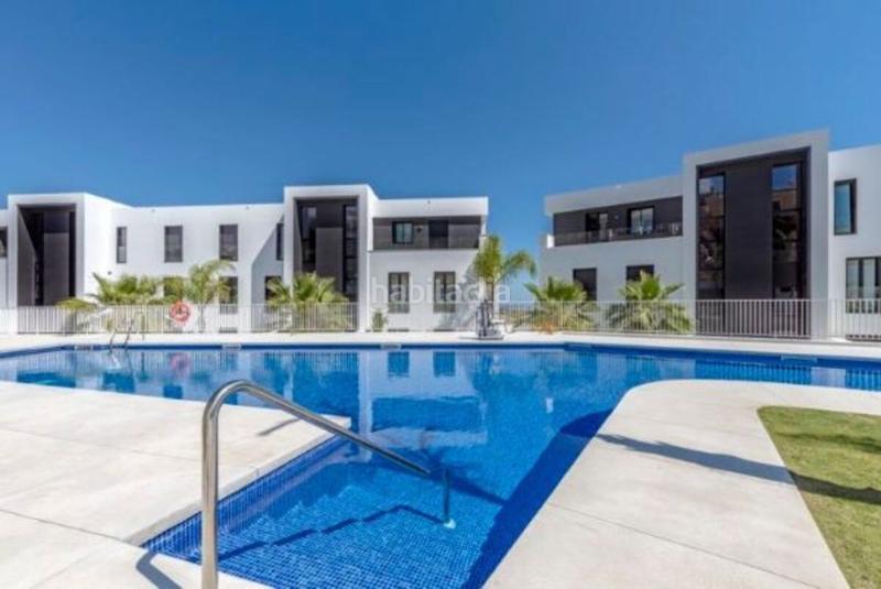 Foto f868d2da-c152-4aba-aff2-a0683fb4b641. Location appartement avec parking piscine dans Los Naranjos Marbella