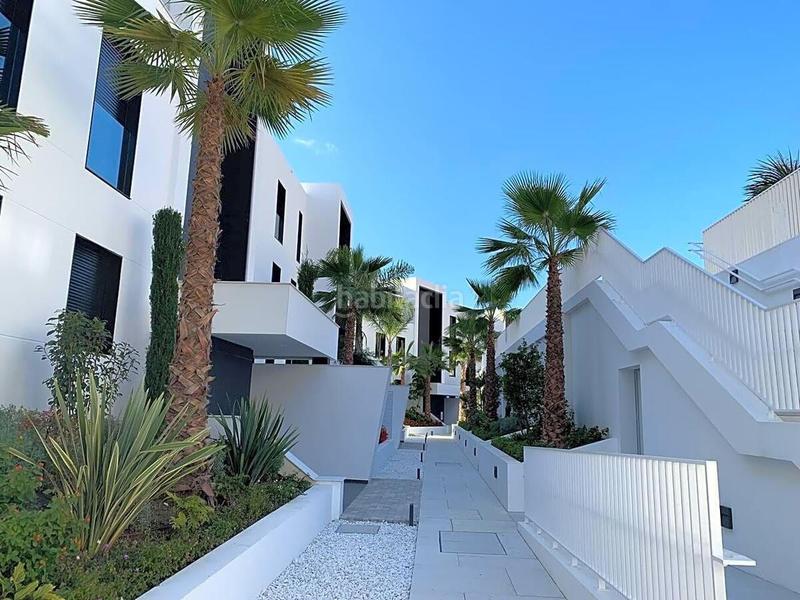 Foto 09018271-f1a3-4553-b687-73cac1f9227c. Miete appartement mit parking pool in Los Naranjos Marbella