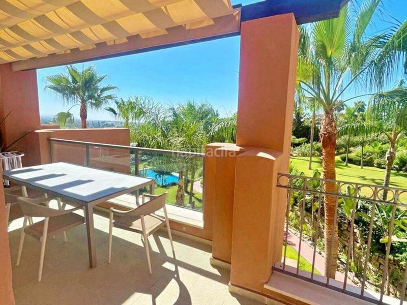 Foto 1d5272d5-552e-41bb-a7a8-bd67730d4f8a. Alquiler ático en Los Naranjos Marbella