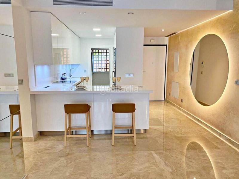 Foto 02a47e30-d59b-460e-9b76-fb9681177b7e. Miete dachwohnung mit parking pool in Los Naranjos Marbella
