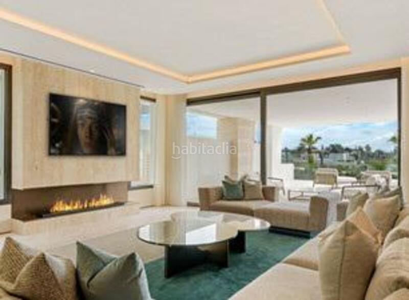 Foto 34933065-5653-4053-9866-575e6ade4165. Planta baja lujo en Las Lomas de Río Verde Marbella