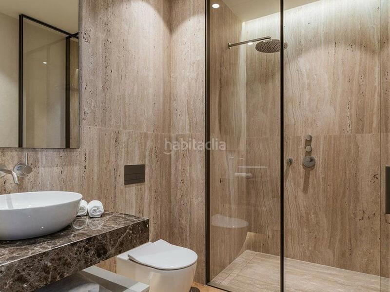 Foto f5357619-8fe4-44df-a106-48f212aa8aa2. Planta baja lujo en Las Lomas de Río Verde Marbella