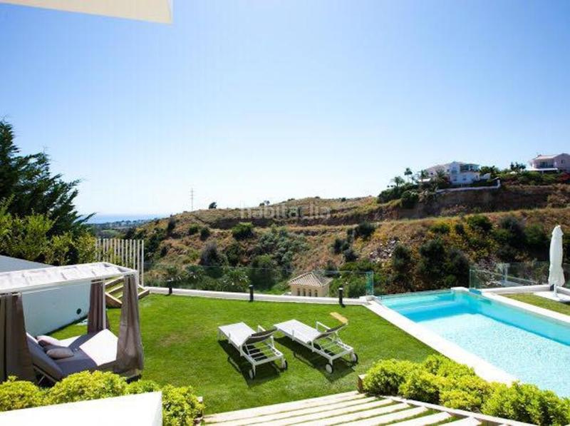 Foto 54a779e2-036d-40de-ae30-ee694c589a0d. Affitto casa con parcheggio piscina in El Rosario - Ricmar Marbella