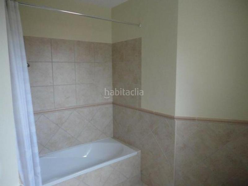 Foto 193c9c9e-9ae9-4a20-bf17-fa2999d31ee8. Rent house with parking pool in los arqueros - puerto del almendro Benahavís