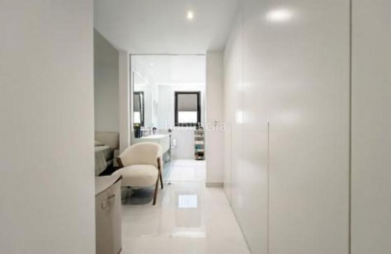 Foto ec84ebf8-5f7e-47ce-9ff0-b0478c3beb6e. Apartament amb aparcament piscina a Nueva Atalaya Estepona