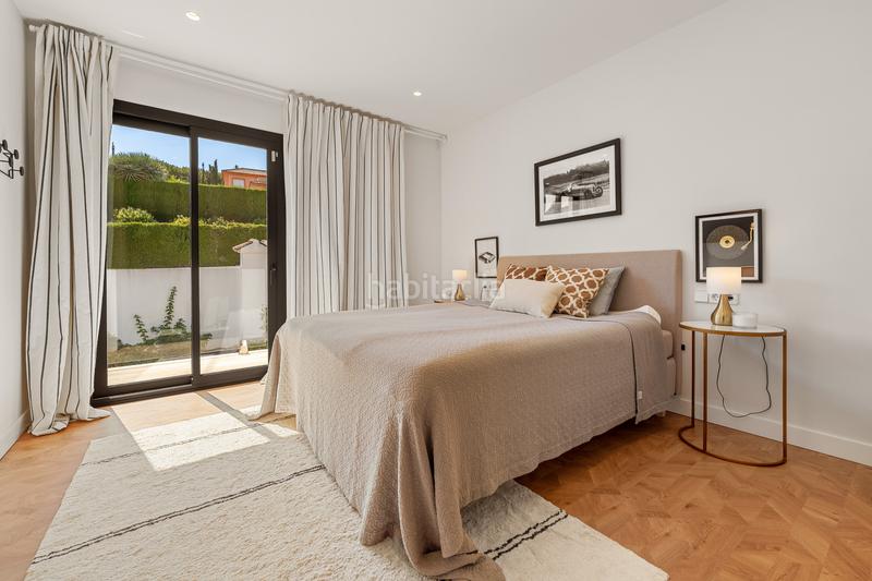 Foto 53d8bf32-8a00-4324-9d34-ce0b202c9ce4. Casa amb aparcament piscina a Los Naranjos Marbella