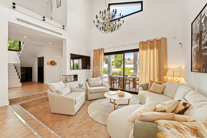 Foto f855233b-cbdb-465c-a2f5-65995f43a5bc. Casa amb aparcament piscina a Los Naranjos Marbella