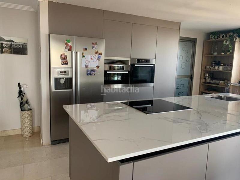 Foto 40ce23bd-cea5-45c2-9c8d-9e18a0e0a33a. Lloguer apartament amb aparcament piscina a El Paraíso Benahavís