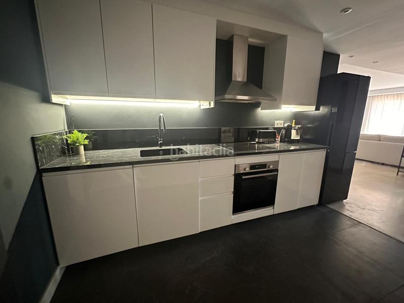 Foto 0f66b3ff-b3f6-4e7d-9314-9d2384f7bb8c. Location rez-de-chaussée avec parking piscine dans Las Lomas de Río Verde Marbella