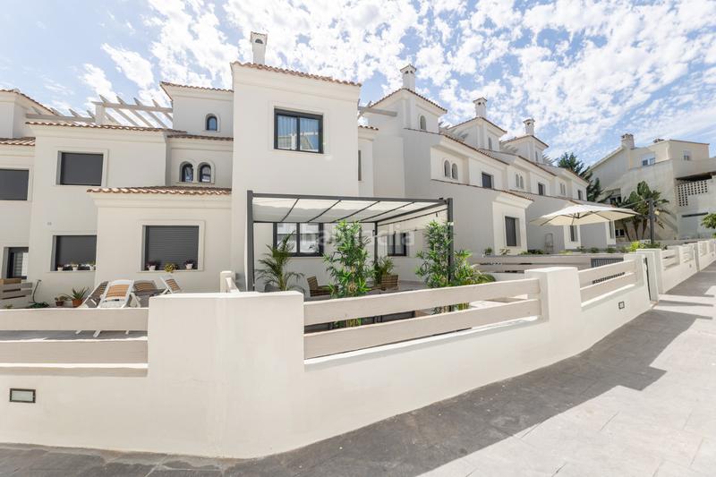Foto 3ede2f67-41dd-42cf-8b8e-998465a2a3df. Location maison jumelée dans dos hermanas ii 14 dans Estepona