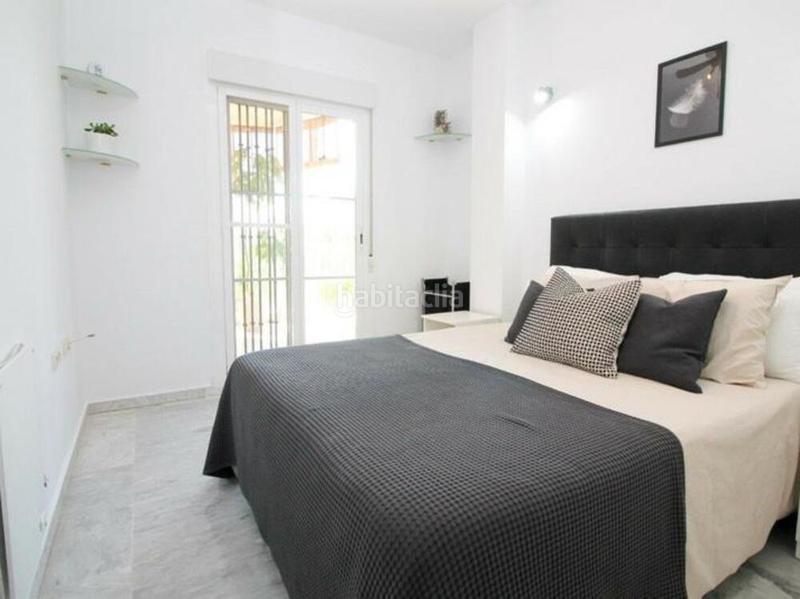 Foto 8b8fd695-dc52-4299-8ea8-e09393d9ae3b. Planta baja espacioso apartamento de 3 dormitorios con terrazas expansivas y alrededores tropicales miraflores en Mijas