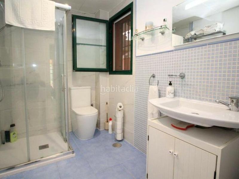 Foto ef0622eb-97b7-45aa-bf2e-d2500a68e696. Planta baja espacioso apartamento de 3 dormitorios con terrazas expansivas y alrededores tropicales miraflores en Mijas