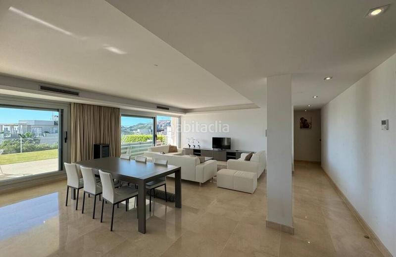 Foto 689c8260-9791-42e2-acf9-9f985f821a9f. Apartamento elegante apartamento de 4 dormitorios en avalon, los arqueros golf en Benahavís
