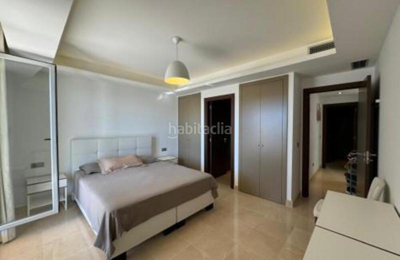 Foto 24e2071e-ccad-4c5e-9582-cecf8be43da3. Miete appartement mit parking pool in los arqueros - puerto del almendro Benahavís