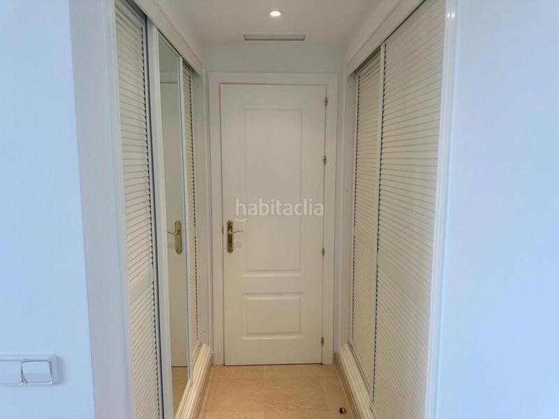 Foto 21496e97-3340-42d6-a13a-0b354b11e9bf. Alquiler apartamento amplio apartamento de 3 dormitorios para alquiler a largo plazo en los arqueros, en Benahavís