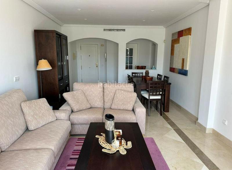 Foto f6ef3dcf-55a3-4ca6-9908-ff024ace07ee. Alquiler apartamento amplio apartamento de 3 dormitorios para alquiler a largo plazo en los arqueros, en Benahavís