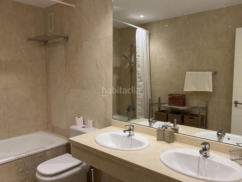 Foto 325d86ac-5658-4f6c-bf1e-a38d25ba1e93. Ático  de dúplex excepcional con panoramic vistas en la nueva milla de oro en Estepona