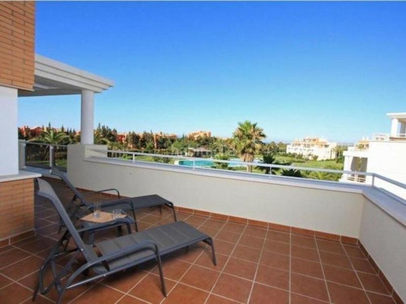 Foto 7a3f23f0-ba88-43cf-9af6-2b04f1687410. Ático  de dúplex excepcional con panoramic vistas en la nueva milla de oro en Estepona
