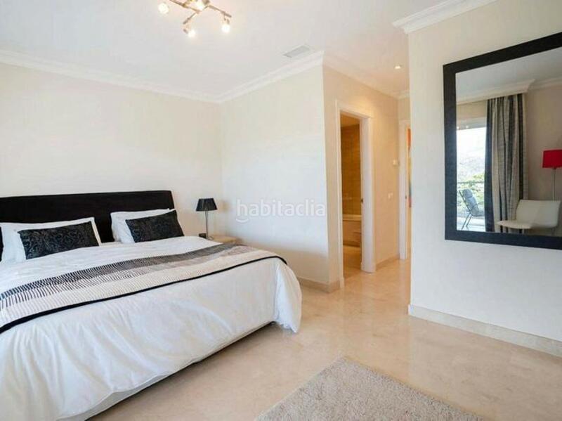 Foto 58f7f4f0-c0c3-41dd-aa03-07f880bfce20. Alquiler planta baja lujo en Las Brisas Marbella