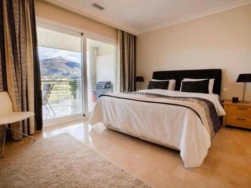 Foto 79387243-873f-47a3-96da-a646655a9823. Alquiler planta baja lujo en Las Brisas Marbella