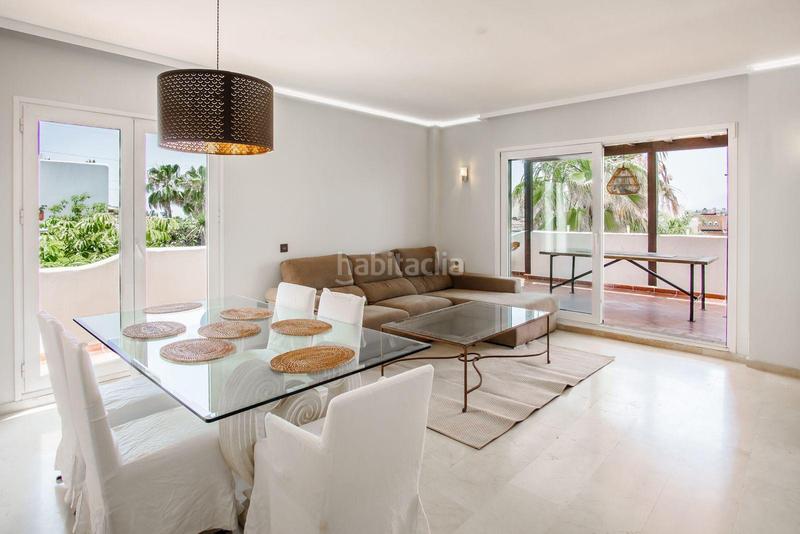 Foto 4891cf9f-d808-41bb-8fe7-f19030dff8b0. Alquiler ático  para alquiler a largo plazo jardines de sierra blanca en Marbella