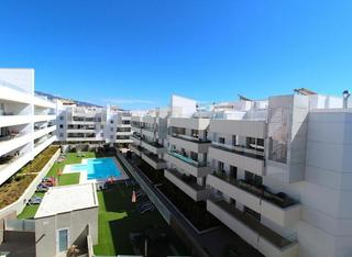 Lloguer Apartament a San Pedro de Alcántara Pueblo. Elegante apartamento de 3 dormitorios en acqua  san pedro alcánt