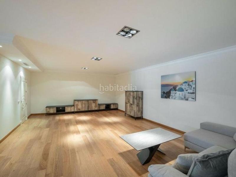 Foto 0f715735-b204-44fd-a100-5be54ea5b860. Rent house with parking pool in los arqueros - puerto del almendro Benahavís