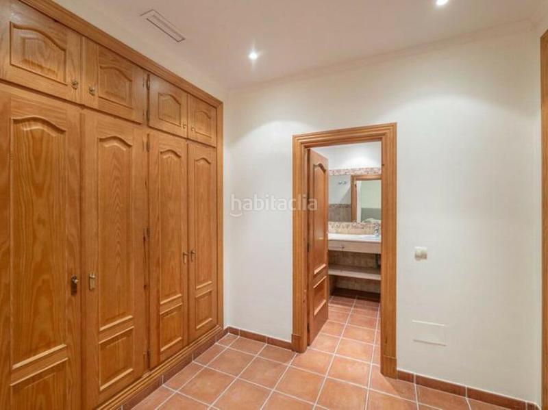 Foto 30a4e691-558a-4e5a-8c83-a4ca2d6928bd. Location maison avec parking piscine dans los arqueros - puerto del almendro Benahavís