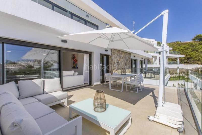 Foto a3d5bfdc-f6fa-4dc9-bce2-5ad814726487. Alquiler apartamento nuevo alquiler lujoso apartamento moderno en la nueva milla de oro en Estepona