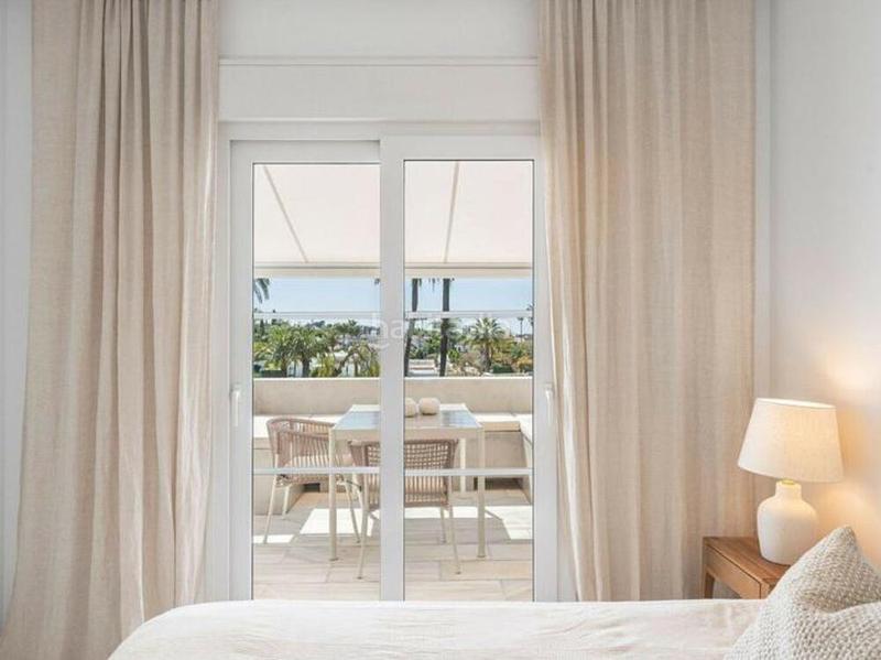 Foto 5caacb2a-0b56-4184-9493-99db90405c58. Penthouse with parking pool in Aloha Marbella