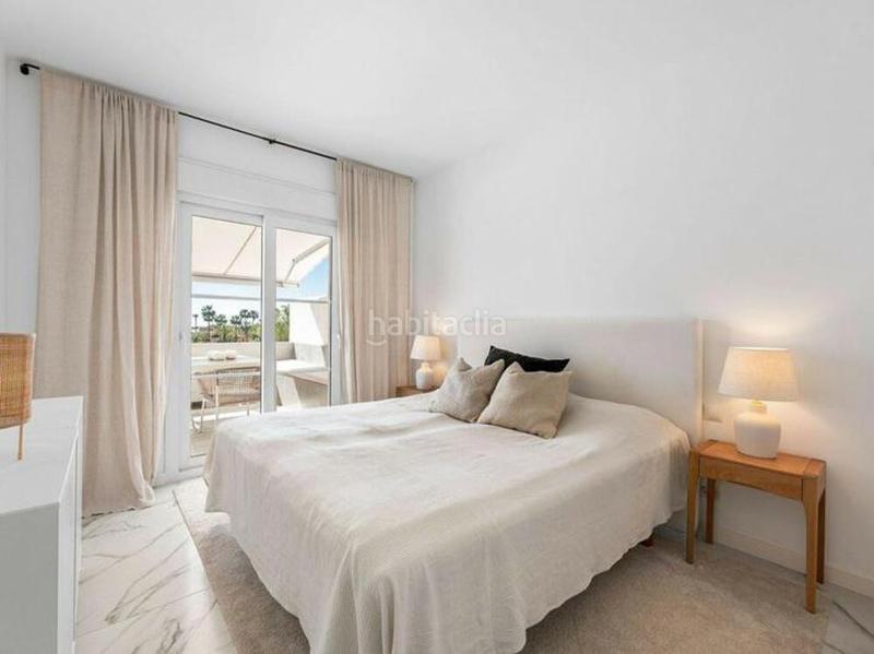 Foto 6da6cb4d-ec24-4d06-9530-0cb010a5b1a4. Penthouse with parking pool in Aloha Marbella