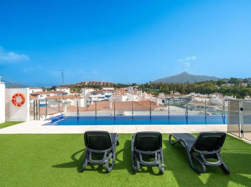 Foto c9fc8460-adfd-45b0-b0cf-3bf6ae69ddf1. Lloguer apartament amb aparcament piscina a Rodeo Alto - Guadaiza - La Campana Marbella