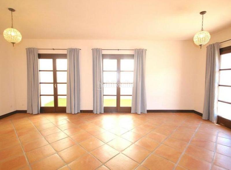 Foto e2b2f531-b259-4858-b0f0-346279ae2301. Alquiler casa pareada en Benahavís pueblo Benahavís
