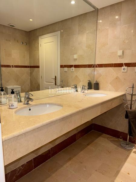 Foto 97ce26d4-1297-41eb-a63e-9d7e48a45042. Miete appartement mit parking pool in Puerto Banús Marbella