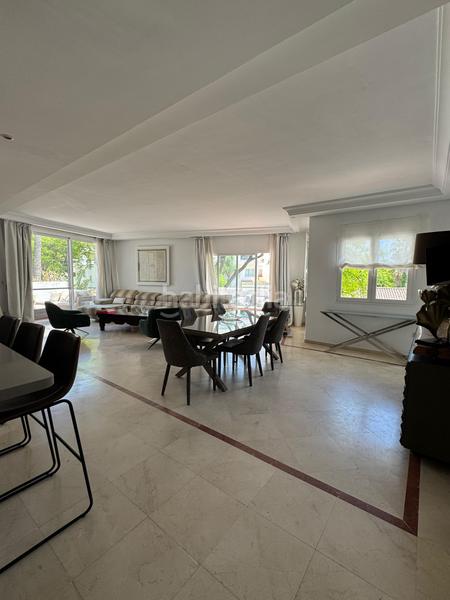 Foto d4f8138f-dec8-43a7-95f7-98300c2cc104. Miete appartement mit parking pool in Puerto Banús Marbella