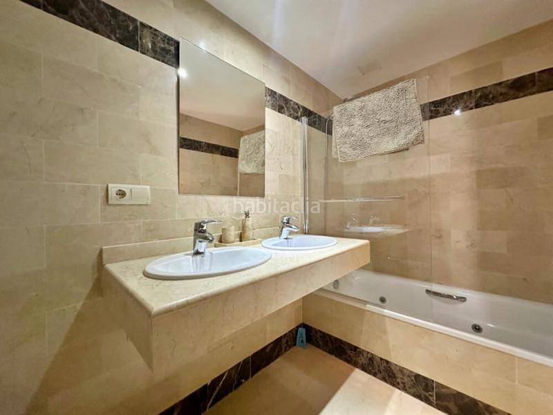 Foto 4928519e-69a8-429b-84af-5fc06f503be0. Towny house with parking pool in los arqueros - puerto del almendro Benahavís