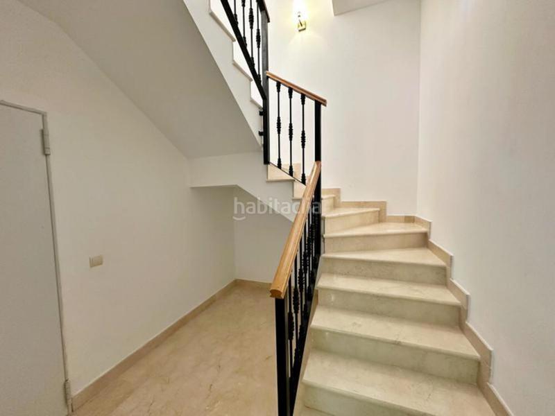 Foto 72baf3bf-857f-42db-a8ac-8fef5fd6a2d0. Towny house with parking pool in los arqueros - puerto del almendro Benahavís