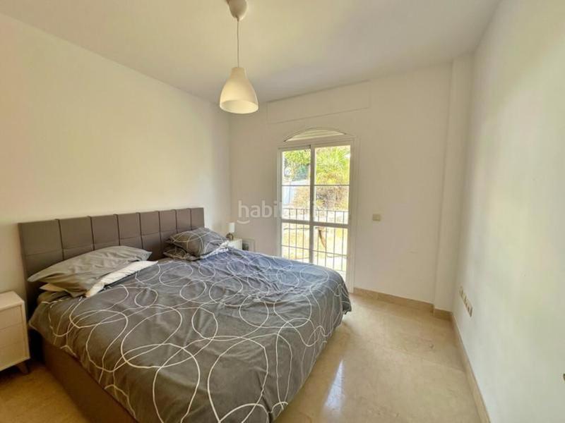 Foto 95c79fa1-6c7b-46b7-a09d-764ab567bbb0. Towny house with parking pool in los arqueros - puerto del almendro Benahavís