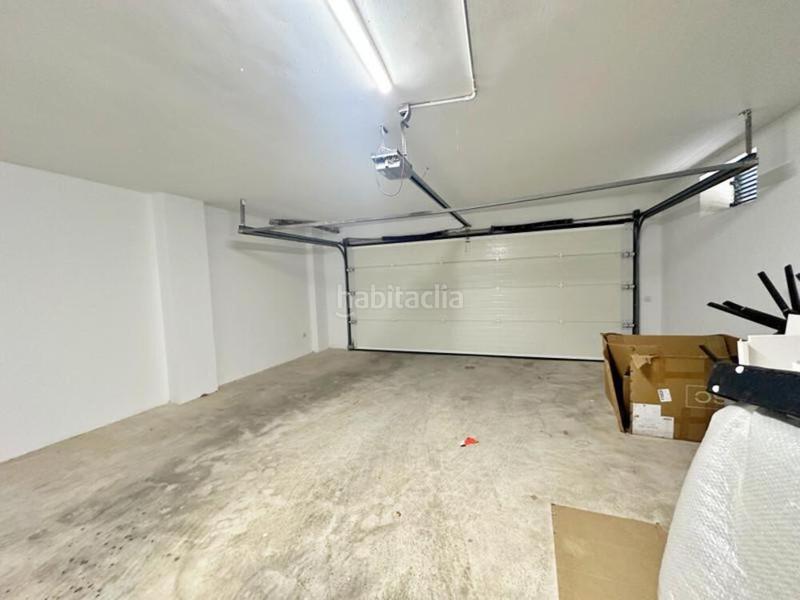 Foto c21a85d1-d493-41ae-b140-d2a417207d63. Towny house with parking pool in los arqueros - puerto del almendro Benahavís