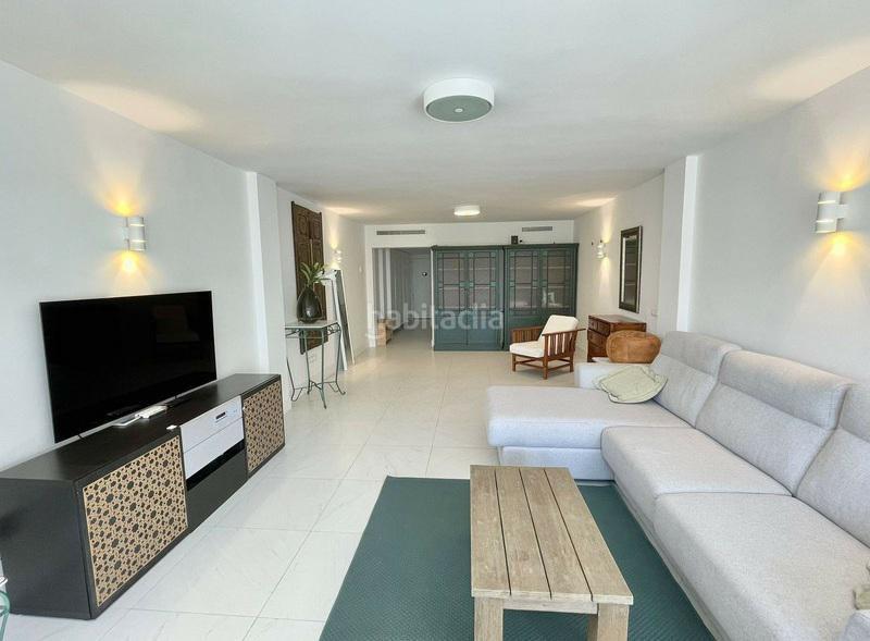 Foto 715e8300-5cb3-4880-9910-9cd19968fc93. Alquiler ático en Elviria Marbella