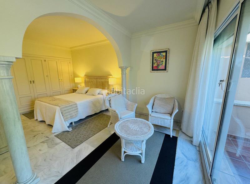 Foto 3a02bf29-1870-4cde-a818-5290fe24e738. Apartamento en Los Naranjos Marbella