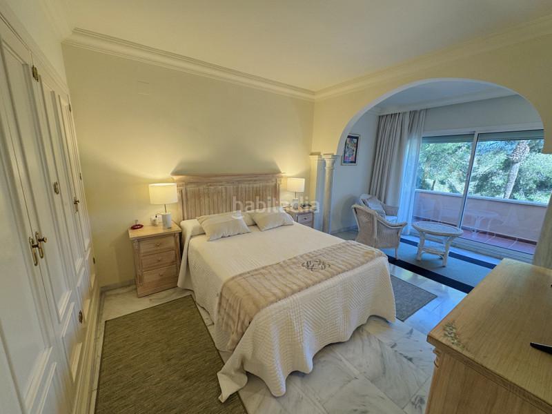 Foto 794b20c5-5d4e-470b-a946-ea80fec60b7a. Appartement avec chauffage parking piscine dans Los Naranjos Marbella