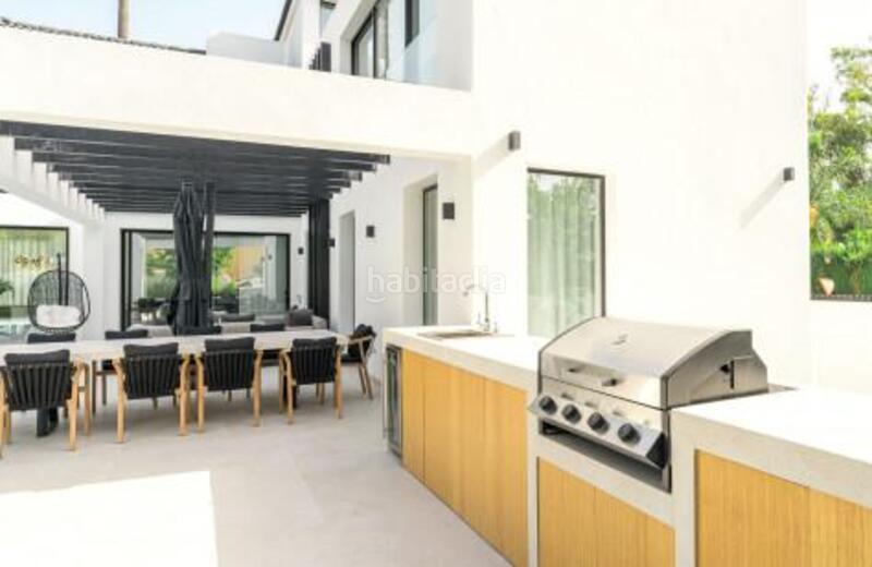 Foto 04fdc580-07e5-4916-92b7-3c838dd91370. Casa con riscaldamento parcheggio piscina in Los Naranjos Marbella