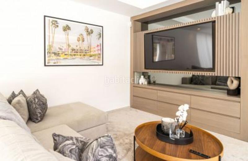 Foto 1701592a-096d-40b5-8757-eb2c261d7afd. Casa con riscaldamento parcheggio piscina in Los Naranjos Marbella