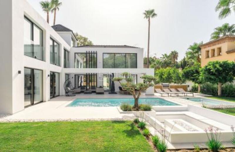 Foto 2a69378c-3f2e-4423-b0ab-58924817c6b7. Casa con riscaldamento parcheggio piscina in Los Naranjos Marbella