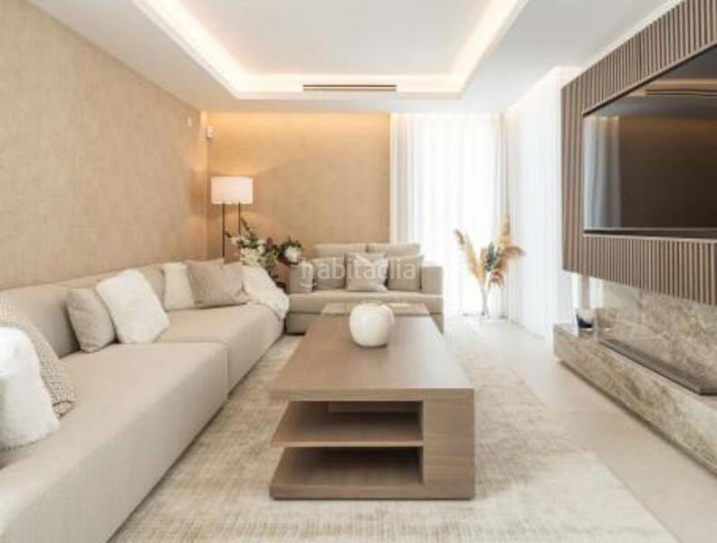 Foto 52778941-ffe4-4e5b-8792-31f62a210e96. Casa con riscaldamento parcheggio piscina in Los Naranjos Marbella