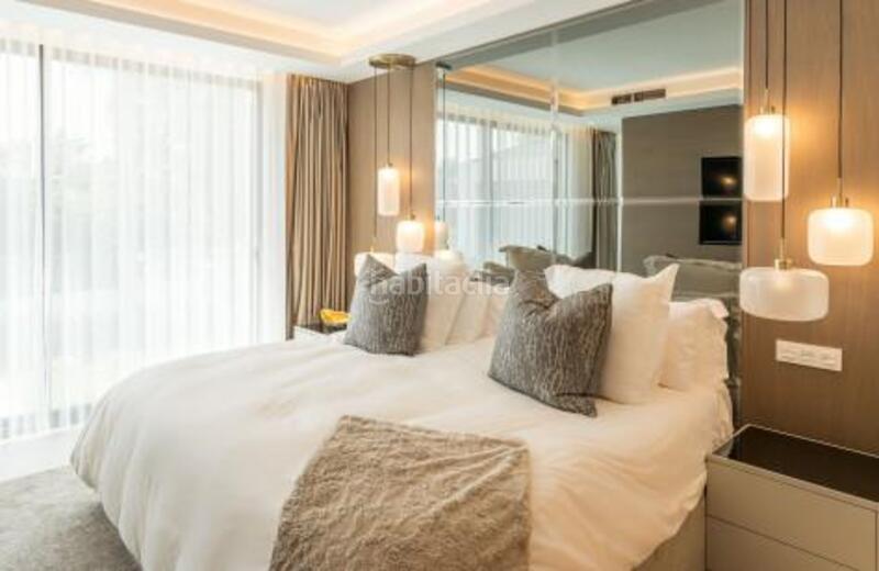 Foto 6817c9f3-7c22-49ef-b445-4cfc6819cf52. Casa con riscaldamento parcheggio piscina in Los Naranjos Marbella