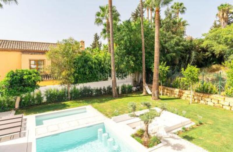 Foto 98307e3f-e519-4acb-aeb3-98f637ebe287. Casa con riscaldamento parcheggio piscina in Los Naranjos Marbella