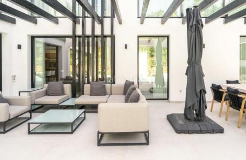 Foto a7cd3ea8-c101-4d4b-8d89-2618577a1fa4. Casa con riscaldamento parcheggio piscina in Los Naranjos Marbella