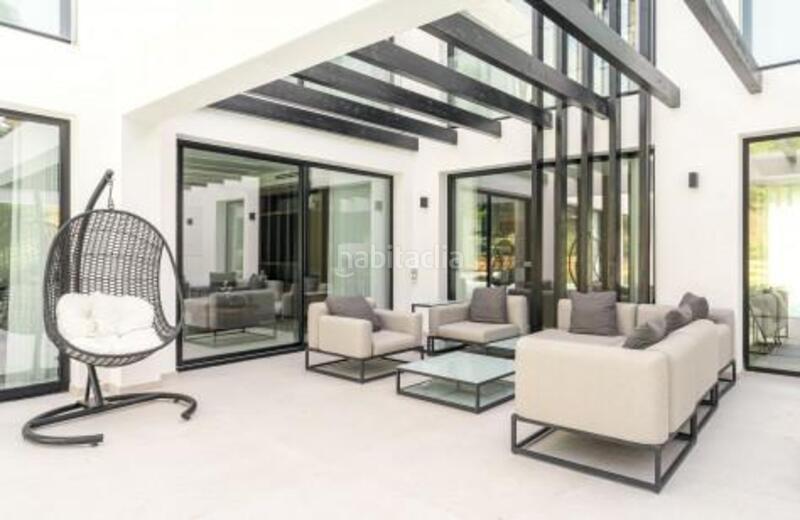 Foto e390359c-2762-46b9-9328-b95cfa83d25c. Casa con riscaldamento parcheggio piscina in Los Naranjos Marbella